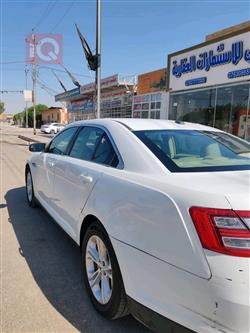 Ford Taurus